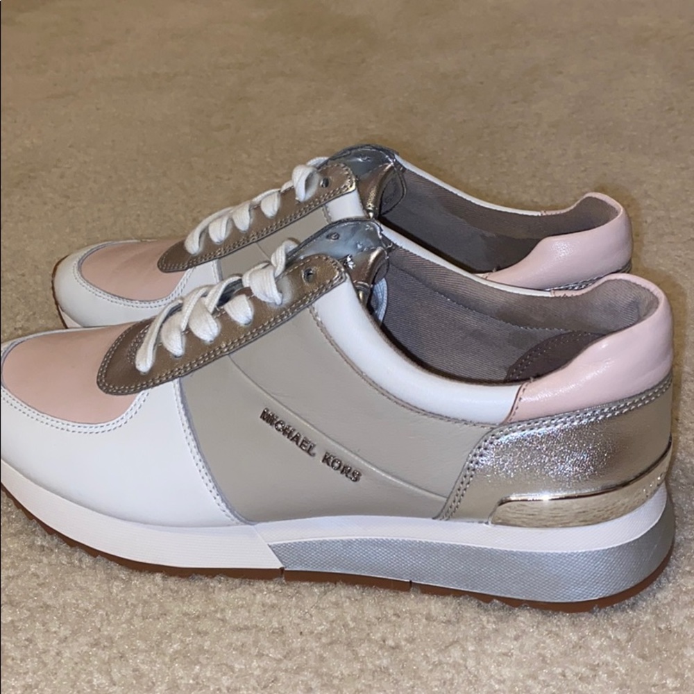 Super cute Micheal Kors shoes!